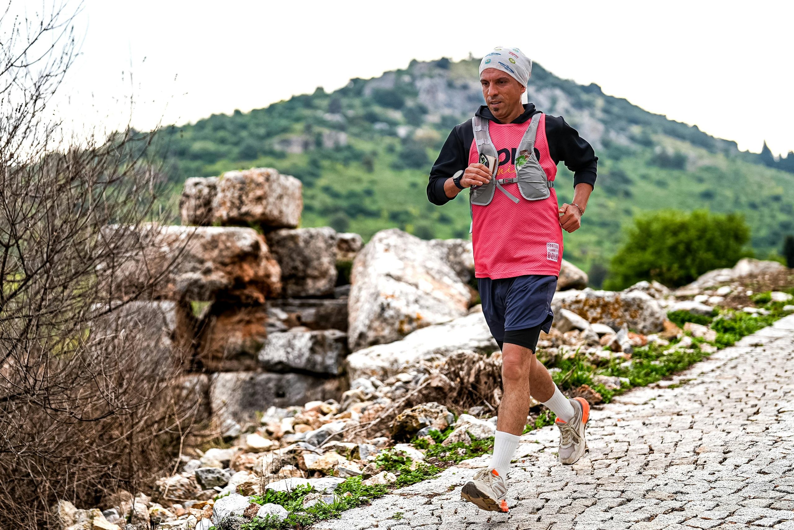Upgrade Your Training Gear with STRYQ Running Vests